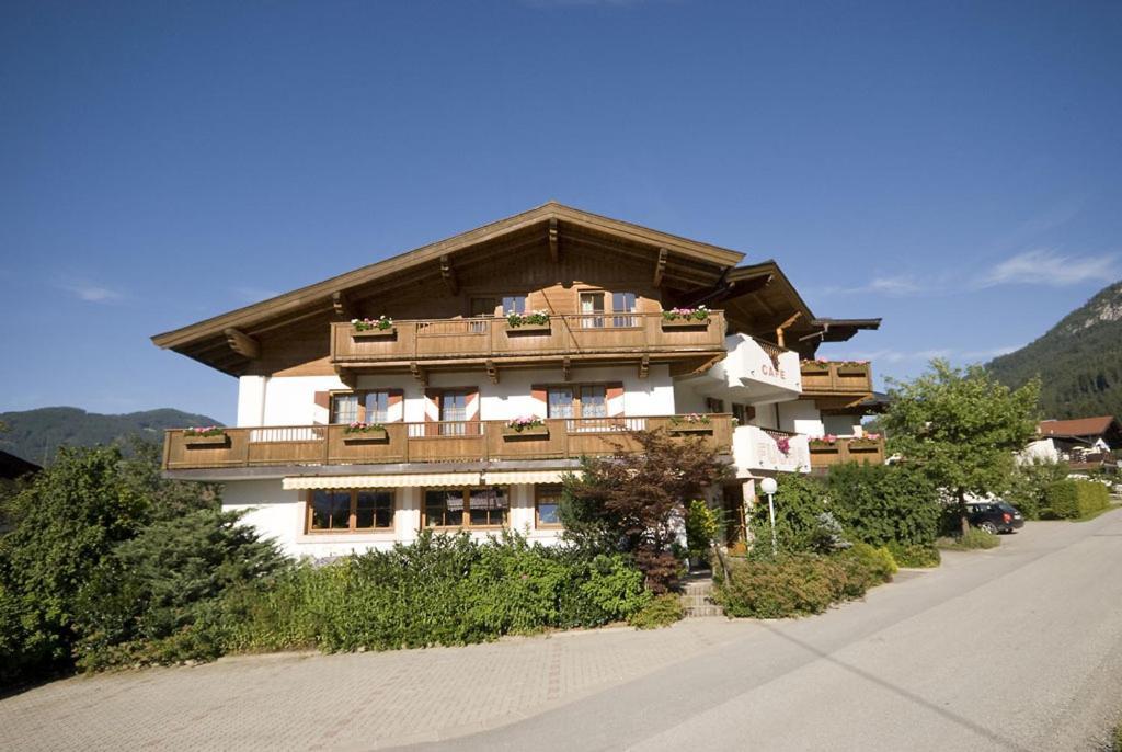 Pension Fuchs Brixen im Thale Exterior photo