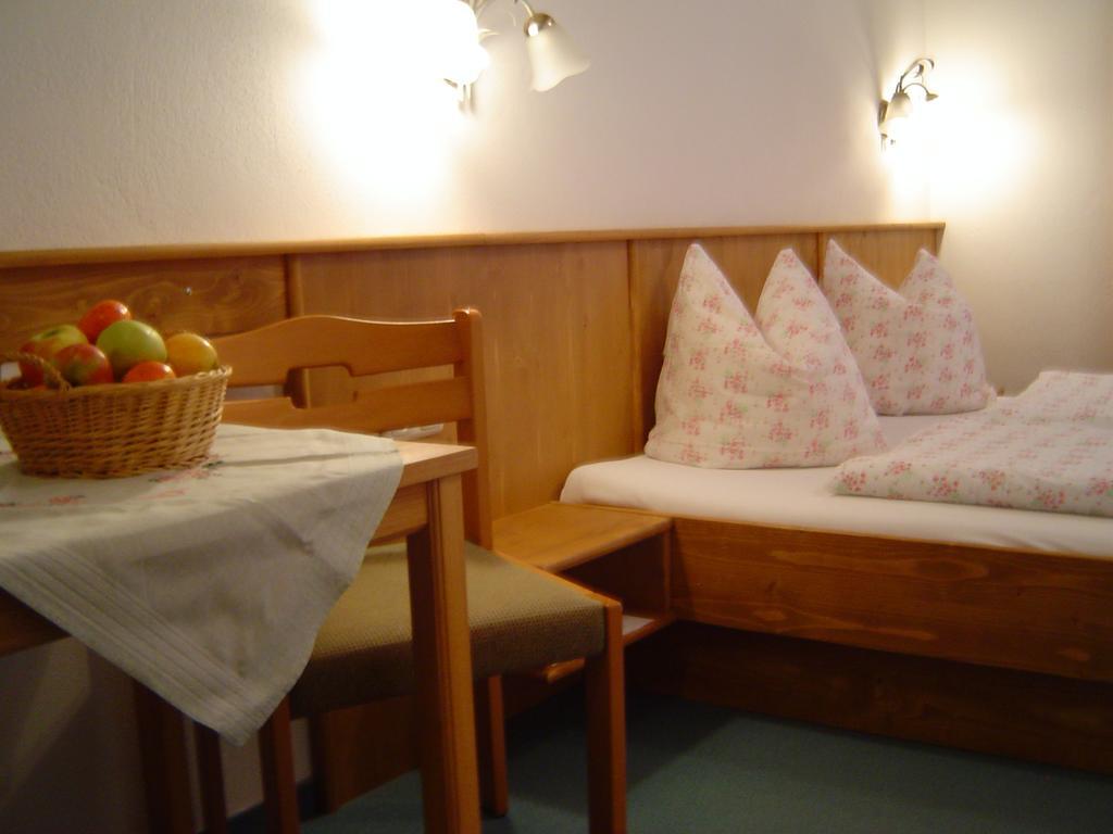Pension Fuchs Brixen im Thale Exterior photo